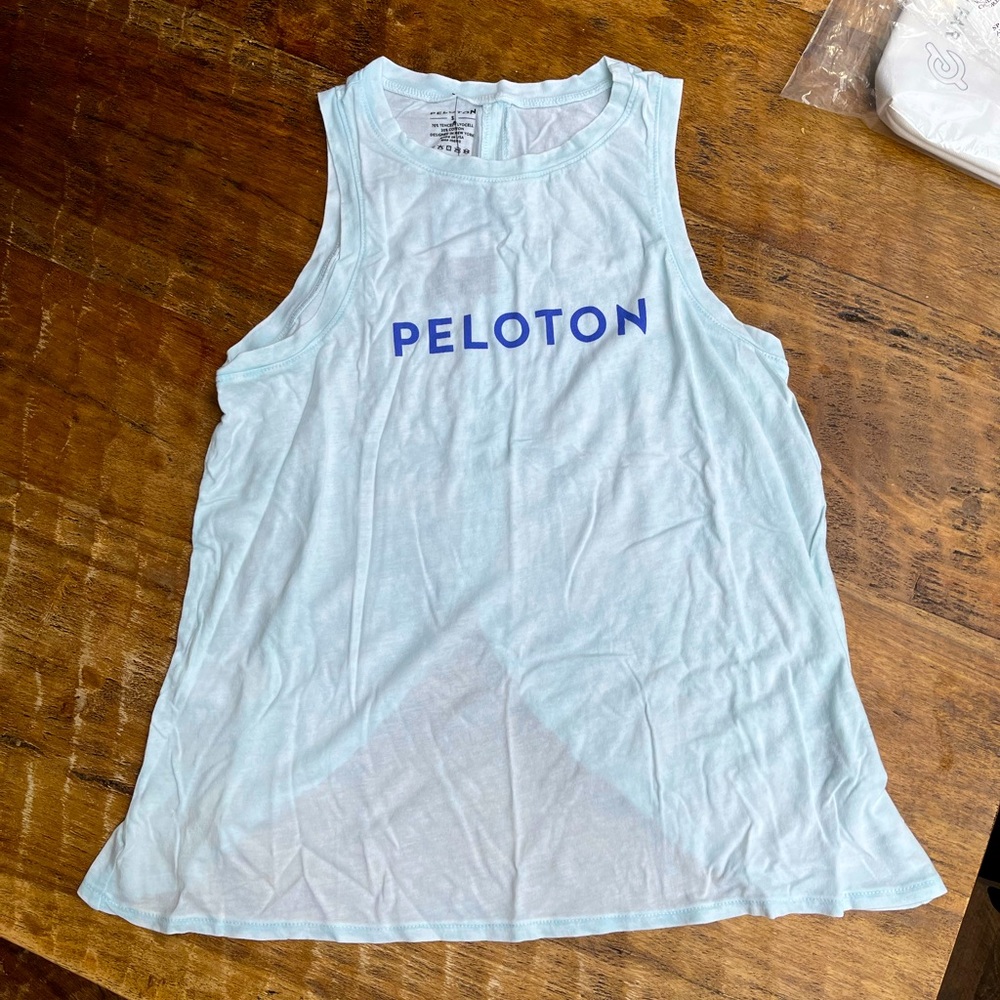Peloton tulip back tank light blue size S NWT